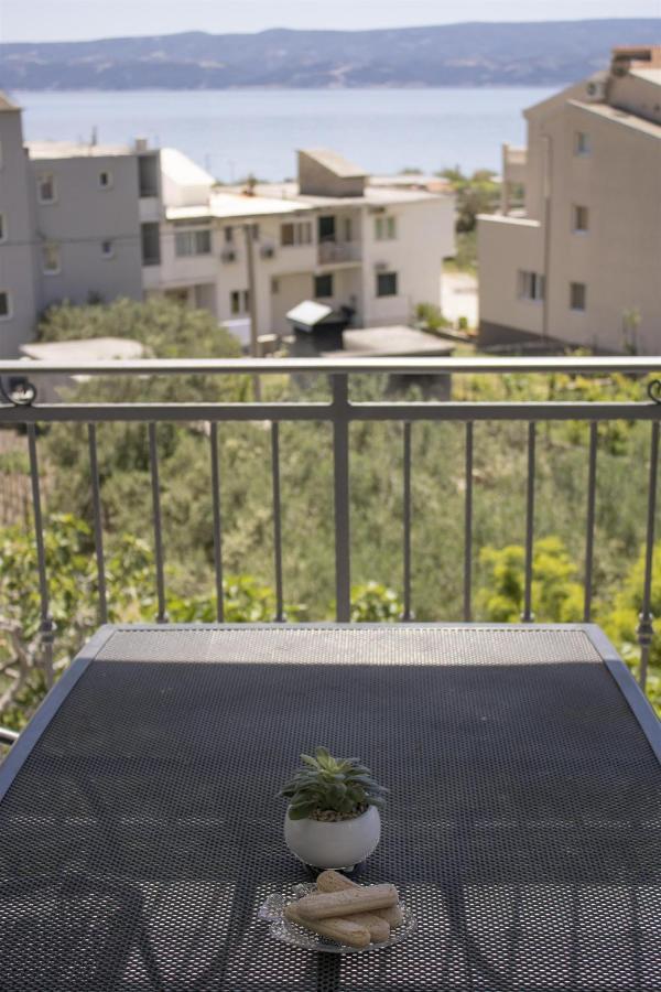 Apartments And Rooms Nikola 奥米什 外观 照片