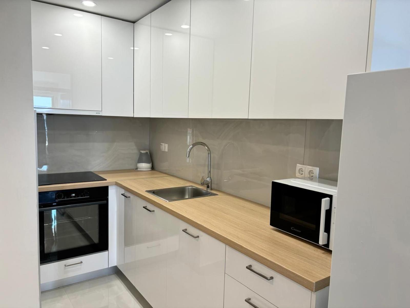 Apartments And Rooms Nikola 奥米什 外观 照片